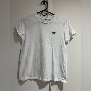 Levi’s Basic White Tee with Logo